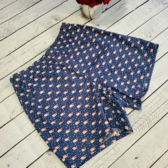 Vineyard Vines Other - Vineyard Vines womens Santa Whale Boxers S Blue